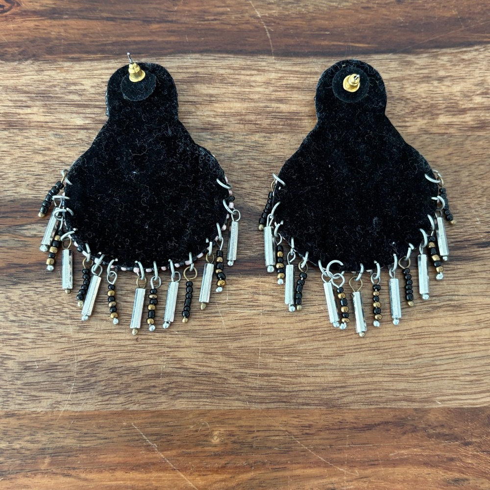 Set of 2 Express Statement Earrings - Picture 6 of 6